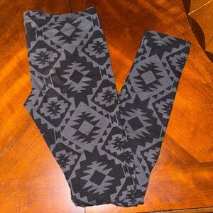 Geometric Patterned Leggings